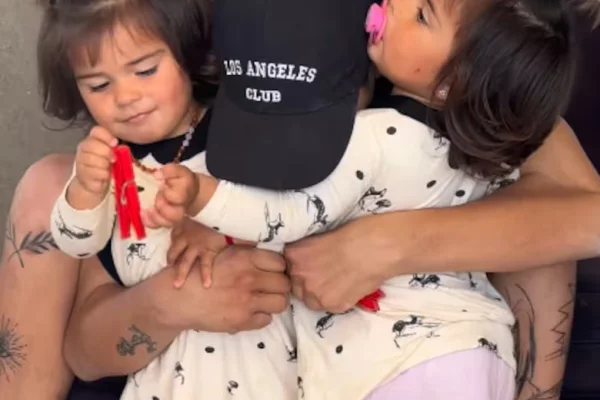 El emotivo reencuentro de Thiago Medina con sus dos hijas