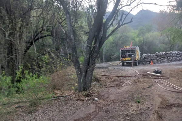 Controlaron incendio forestal en la zona montañosa de Juan Caro