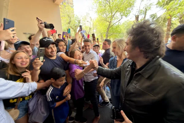 Javier Milei recorrió Corrientes junto a Virginia Gallardo: “No aflojen