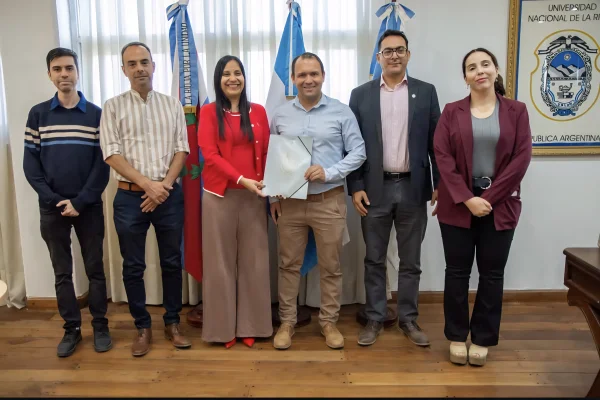 UNLaR y ALPACLADD-ENOD consolidan una alianza estratégica con dos convenios para impulsar la innovación y la formación profesional
