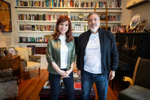 Cristina Kirchner y Rodolfo Aguiar opinaron que los trabajadores “deben estar en el centro de la discusión”