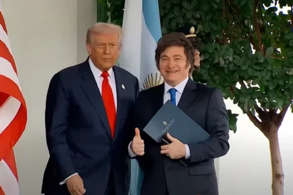 Milei llegó a la Casa Blanca para reunirse con Donald Trump