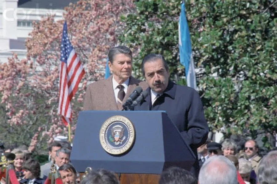 19 de marzo de 1985, Ricardo Alfonsín visitaba la Casa Blanca