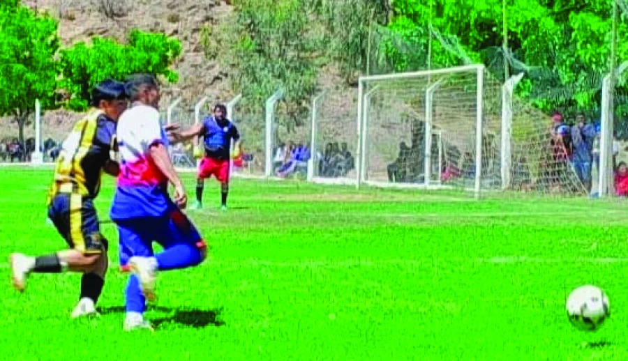 Emotivo empate entre Peñarol y Unión Carrizal.