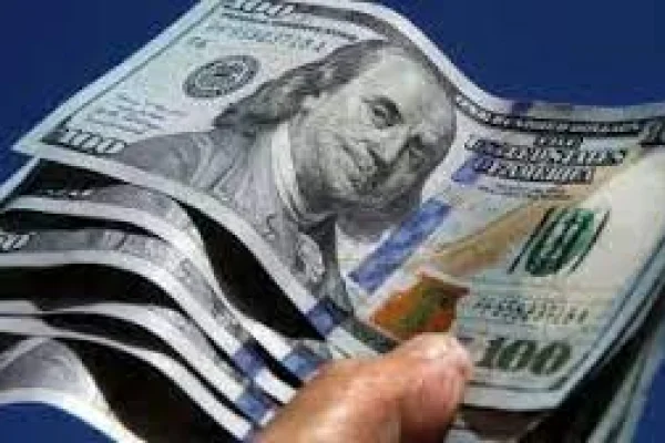 Dólar: en el Banco Nación subió a $1.405 para la venta