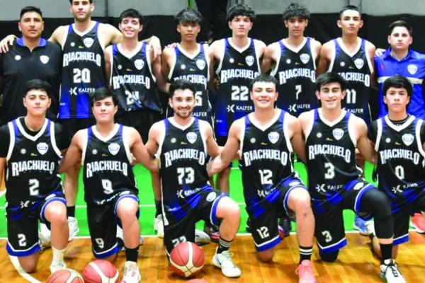 Básquetbol: Riachuelo dio el batacazo y dejó sin invicto a Chamical Básquet