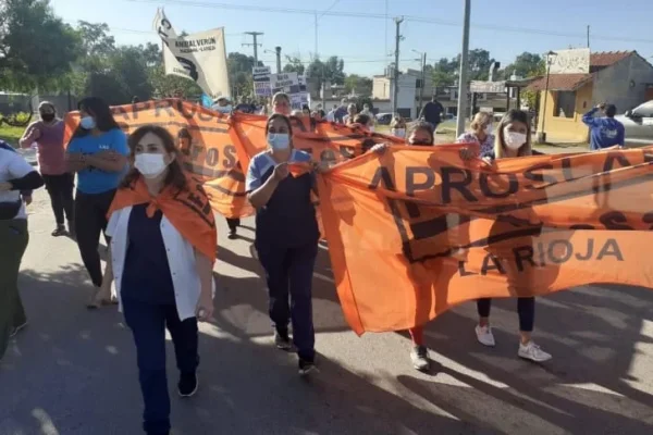 Finalizó el paro en Salud tras el pago a Residentes