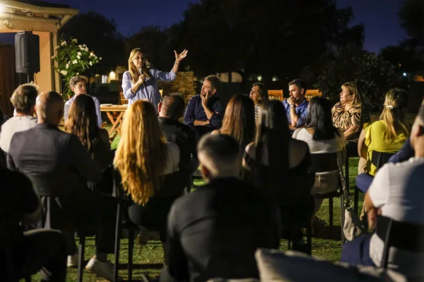 Tere Madera junto a empresarios: “defendemos a las pymes”