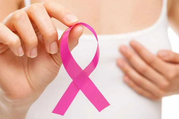 Solo 4 de cada 10 mujeres en Argentina tiene información suficiente sobre cómo cuidar su salud mamaria