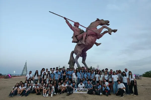 Alumnos de escuelas italianas concretaron intercambio cultural