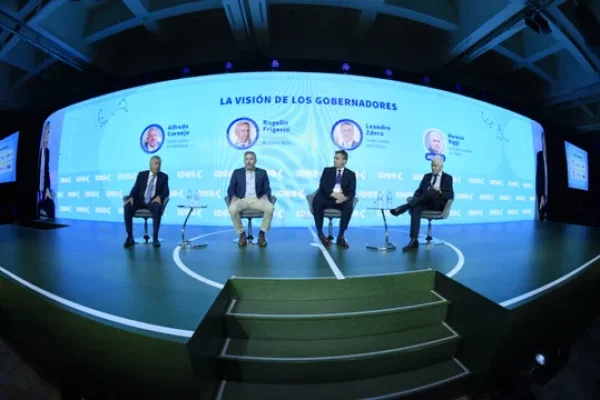 Gobernadores piden reflotar el Pacto de Mayo