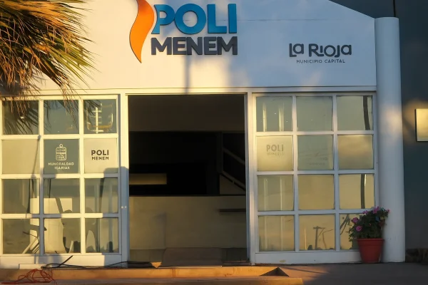 Peña, feria y sorteos en el Polideportivo Menem por el Día de la Madre