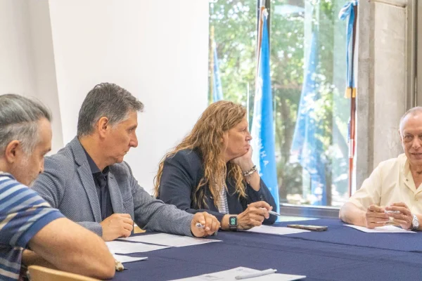 Pedrali impulsa políticas educativas en común