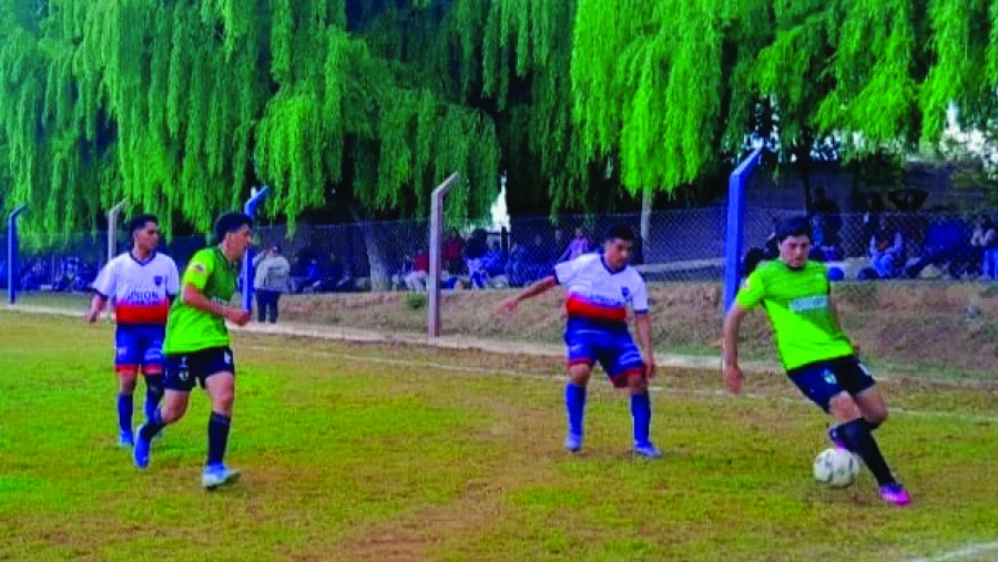 La fecha cerró con la victoria de Unión Carrizal sobre Newbery.