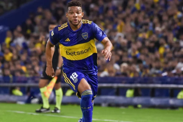 Frank Fabra confirmó su salida de Boca y sueña con volver a Colombia