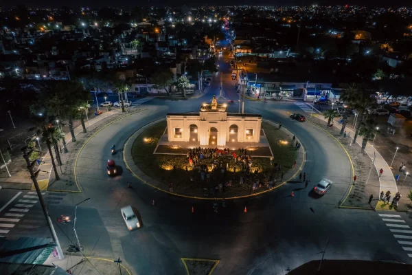 El Municipio puso en valor la rotonda del Portal de San Nicolás