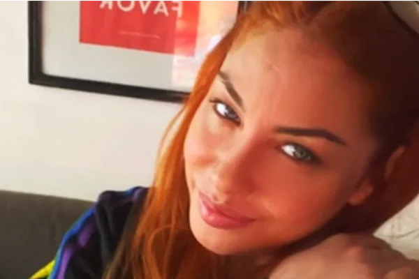 Una amiga de Lowrdez confirmó que la cantante fue golpeada por su pareja en las últimas horas