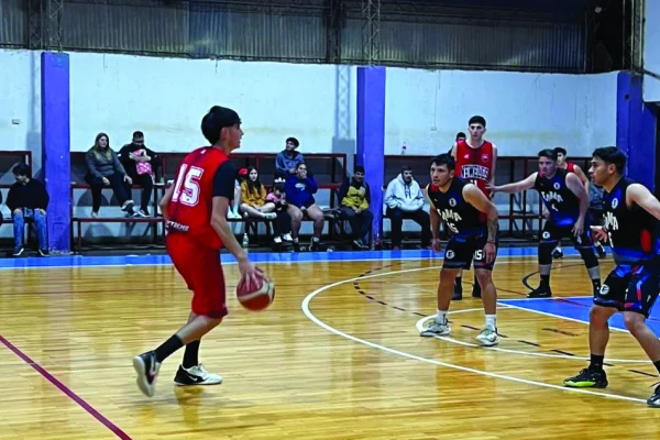Básquetbol de Chilecito: El Celeste y Newell´s ganaron en las semifinales de ida