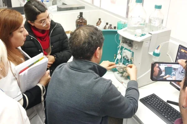 Dotan equipamiento para la investigación científica en el Instituto de Servicios Ambientales