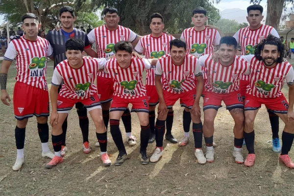 Fútbol: Los Andes ganó en Villa Unión y se afirma como líder del grupo en el Torneo Regional