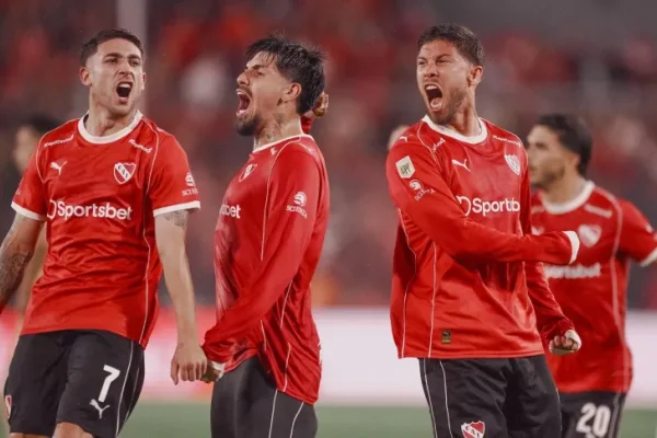 Independiente goleó a Platense y cortó una racha de 15 sin ganar