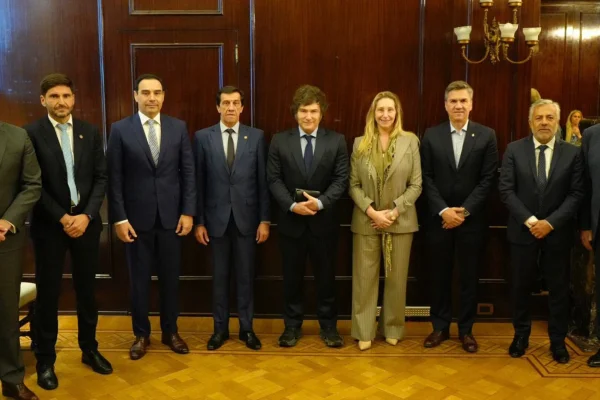 El Gobierno convocará a gobernadores dialoguistas tras las elecciones