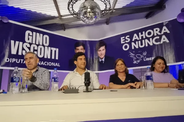 Visconti celebró el triunfo libertario en la Capital: “Es una victoria de los riojanos contra un sistema que nos empobrece”
