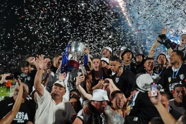 Los ascensos y descensos de todas las categorías del fútbol argentino