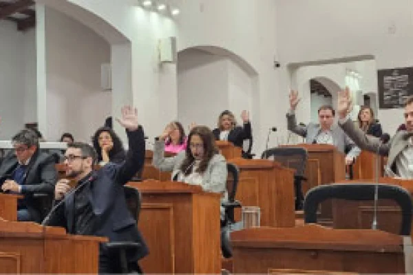 Reubican la parada de taxis del Sanatorio Rioja