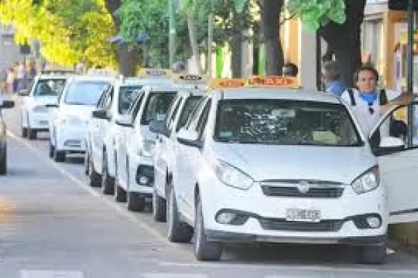 Reubican la parada de taxis del Sanatorio Rioja