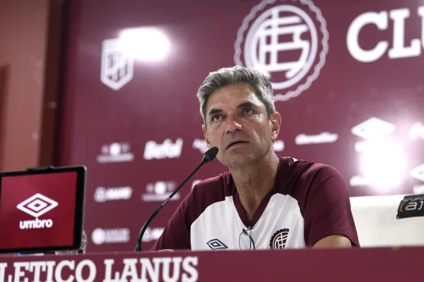 Mauricio Pellegrino, tras clasificar a Lanús a la final de la Sudamericana: “Es una satisfacción enorme”