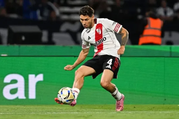 Montiel sufrió un esguince de rodilla y River le prende velas para el Superclásico