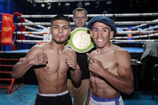 Boxeo: Contreras le da