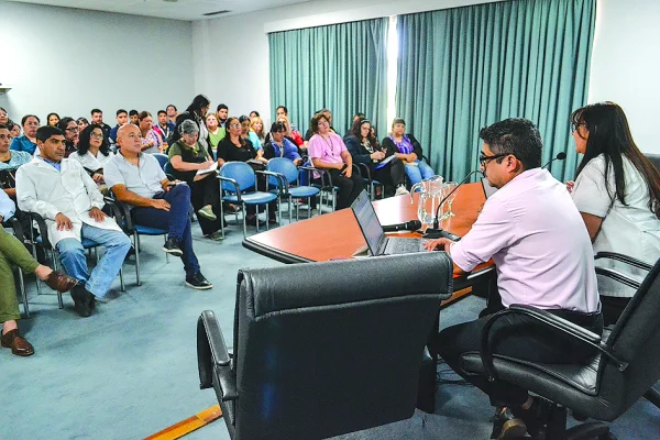 APOS y Salud trabajan en un registro único de afiliados