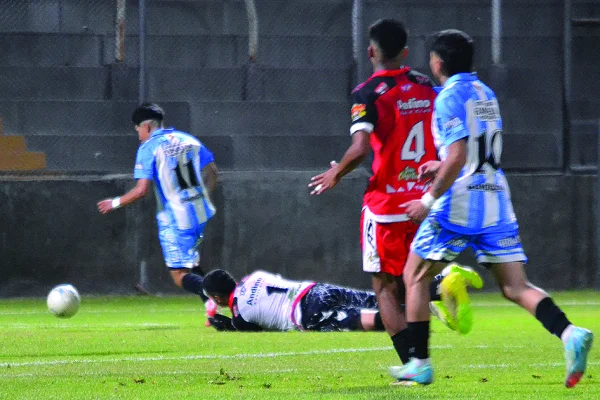 Joaquín se animó, reaccionó y festejó un empate histórico en el Regional Amateur