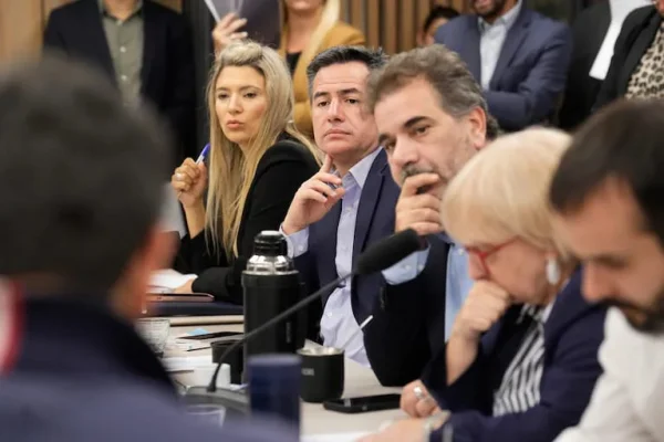 LLA y el PRO apuran negociaciones para consolidar la alianza en el Congreso