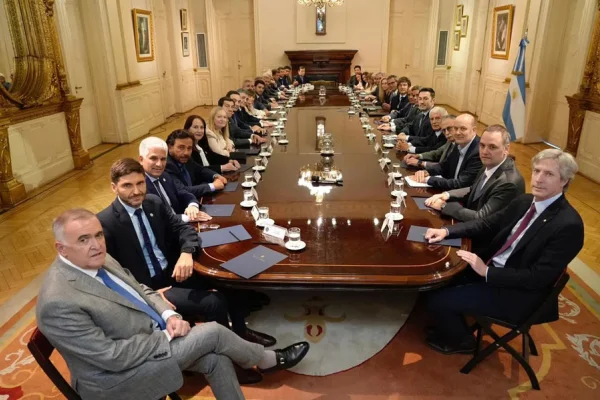 Nueva etapa: Javier Milei reúne este lunes a su nuevo Gabinete