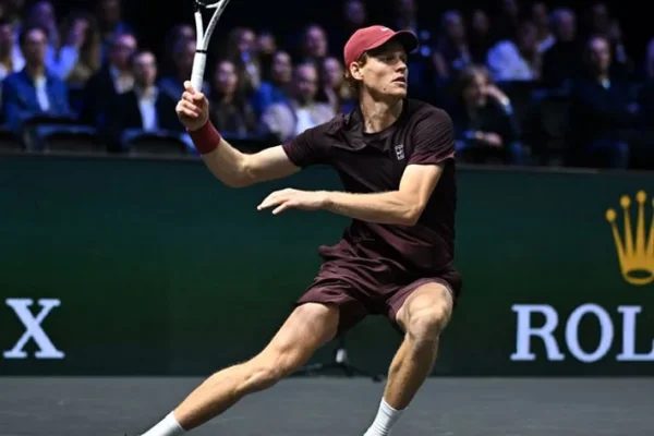 Jannik Sinner se coronó campeón en el Masters 1000 de Paris y es nuevo número 1 del mundo