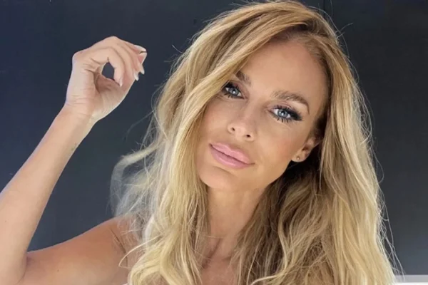 Sabrina Rojas presentó su nueva microbikini en las redes