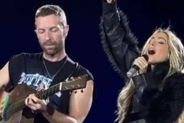 Chris Martin de Coldplay sorprendió en vivo al aparecer junto a Tini Stoessel en Tecnópolis