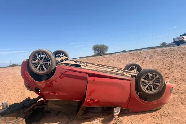 Perdió el control del auto, 
