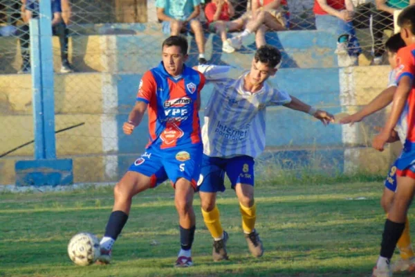 Con gol polémico, Juventud Independiente se llevó el triunfo de Chilecito por el Regional
