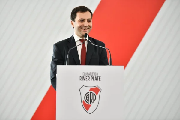 Stefano Di Carlo asumió como presidente de River: 
