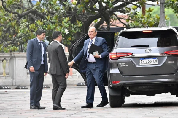 Guillermo Francos y Lisandro Catalán se despiden de sus equipos y formalizan la transición