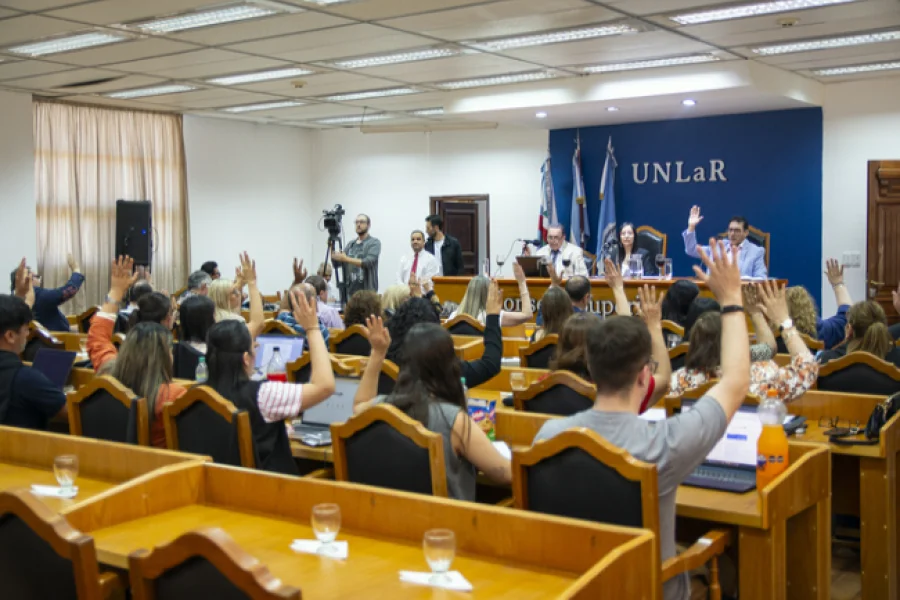 Se realizó sesión del Consejo Superior.