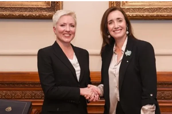 “No robo, laburo mucho y con responsabilidad”: Victoria Villarruel escaló la tensión con Javier y Karina Milei