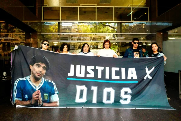 Caso Maradona: el abogado del psicólogo Carlos Díaz calificó de “correcta” la reanudación del juicio