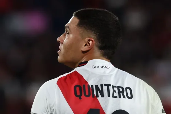 Juan Fernando Quintero palpitó el Superclásico: “Es el momento para dar el golpe en la mesa”