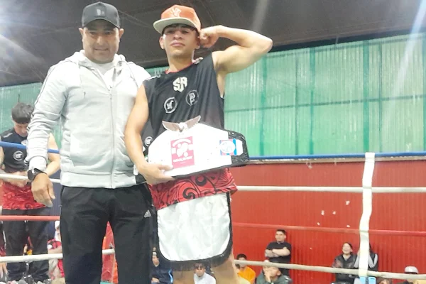 Boxeo Amateur: Santiago Ibarra se llevó el título interprovincial de la noche