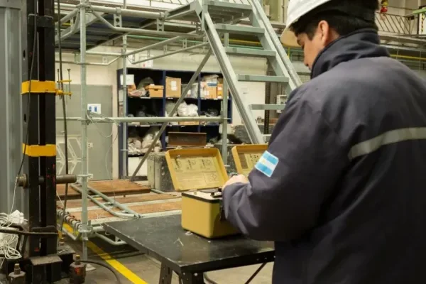 La industria manufacturera argentina cae 3,6 % en los últimos cuatro meses y el sector textil lidera el retroceso